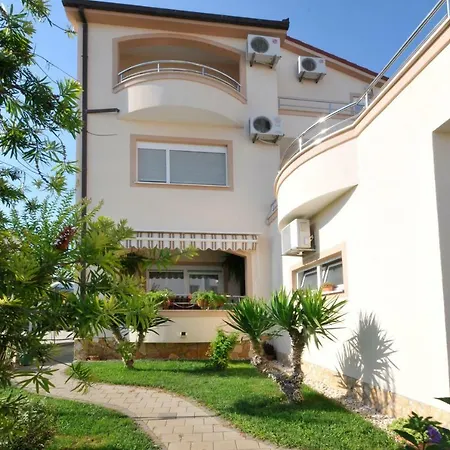 Apartament Drasko *