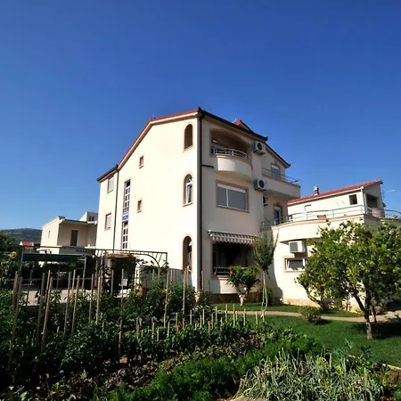 Apartment Drasko *
