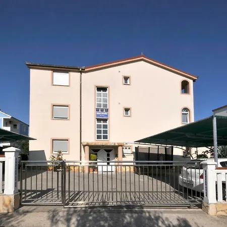 Drasko Apartment *