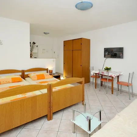 Apartment Drasko *